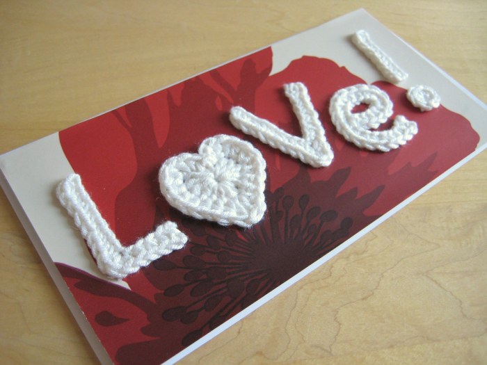 Love! Free pattern for crochet letters and heart for card from Make My Day Creative