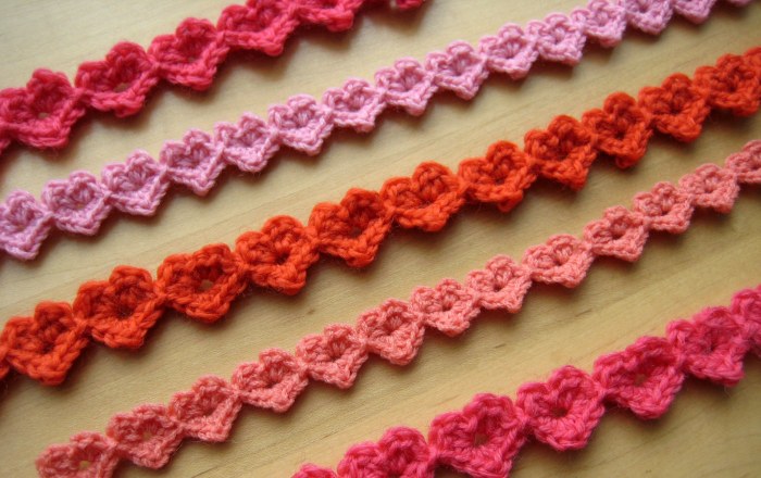 Heart Strings - a free 2 row crochet pattern from Make MY Day Creative