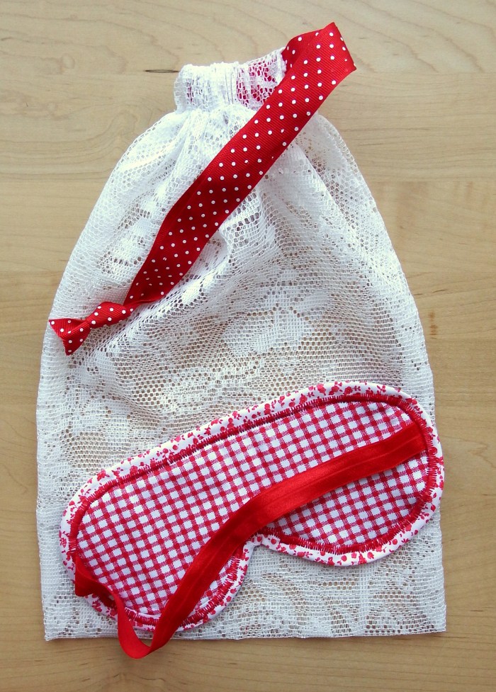 Make a cute padded eye mask and matching gift bag using gingham and floral fabrics