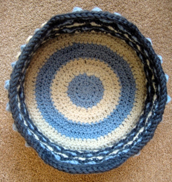 Honeycomb Pop Basket - a free crochet pattern from Make My Day Creative
